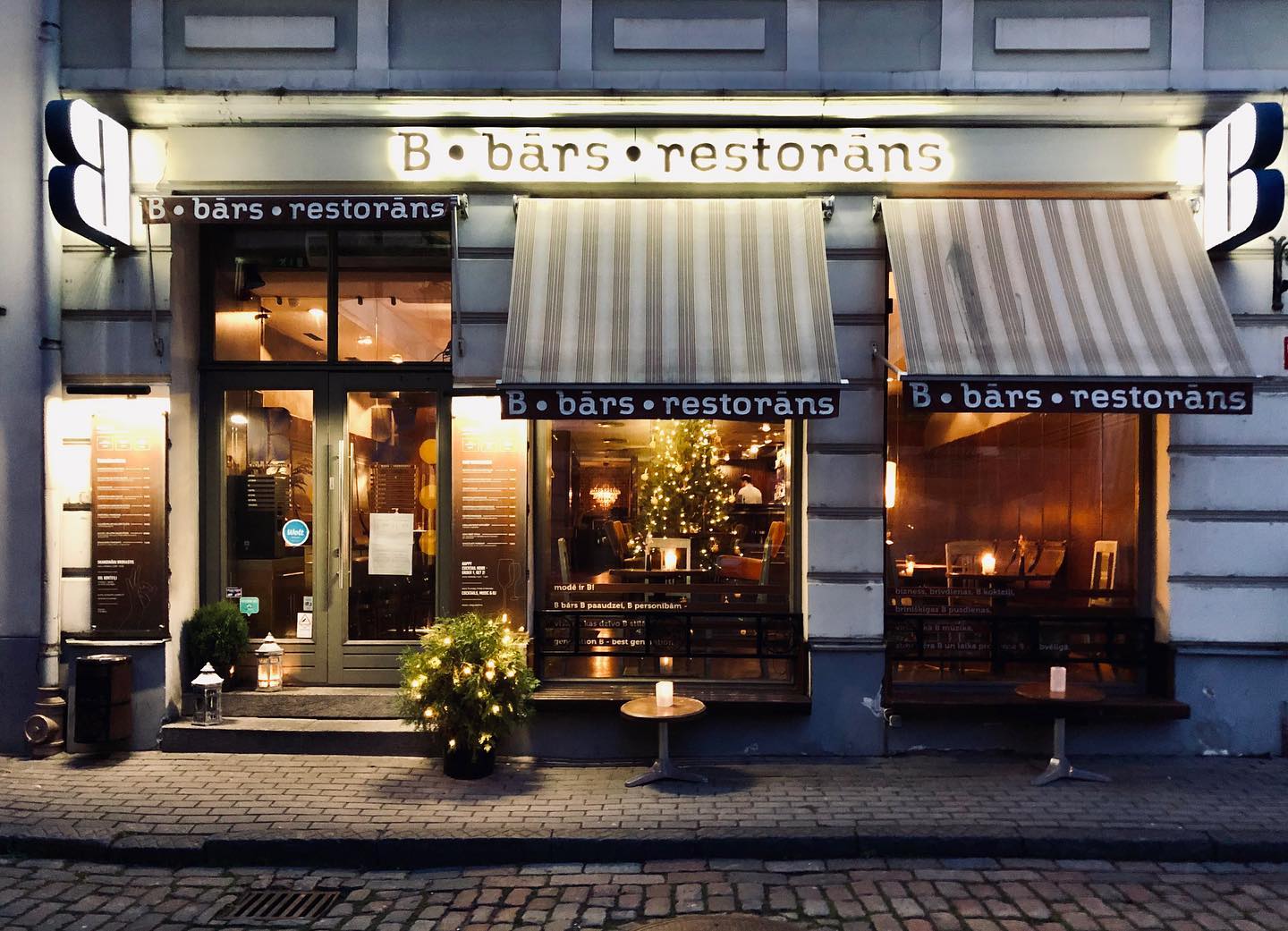 Restaurant B bārs